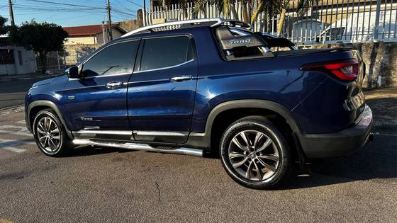 FIAT TORO 2.0 16V TURBO DIESEL RANCH 4WD AT9